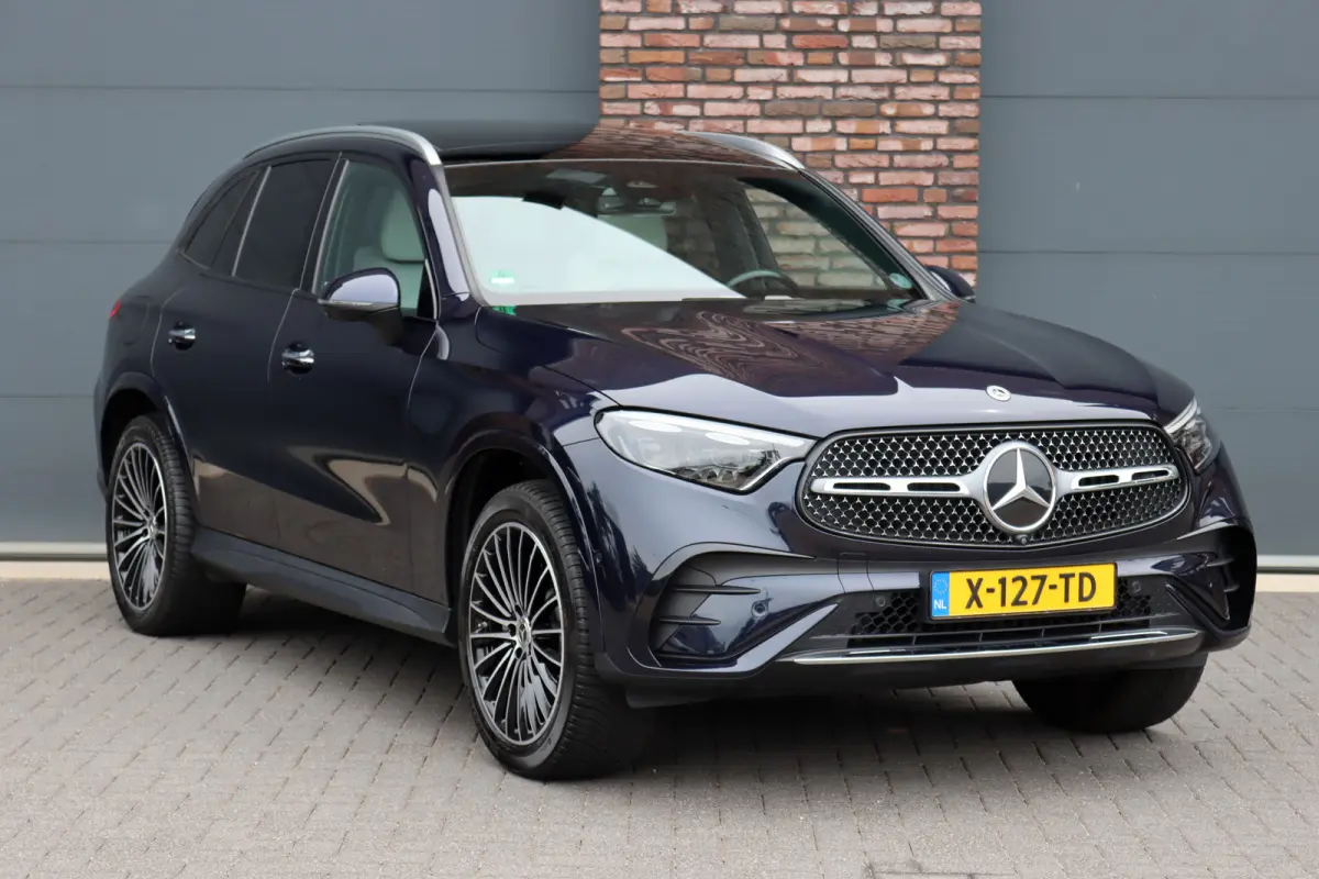 400e 4MATIC AMG Line | Panoramadak | Trekhaak | Memory | Burmester | Surround Camera | Keyless Go | Digital Light | Verwarmd Stuurwiel | HUD |