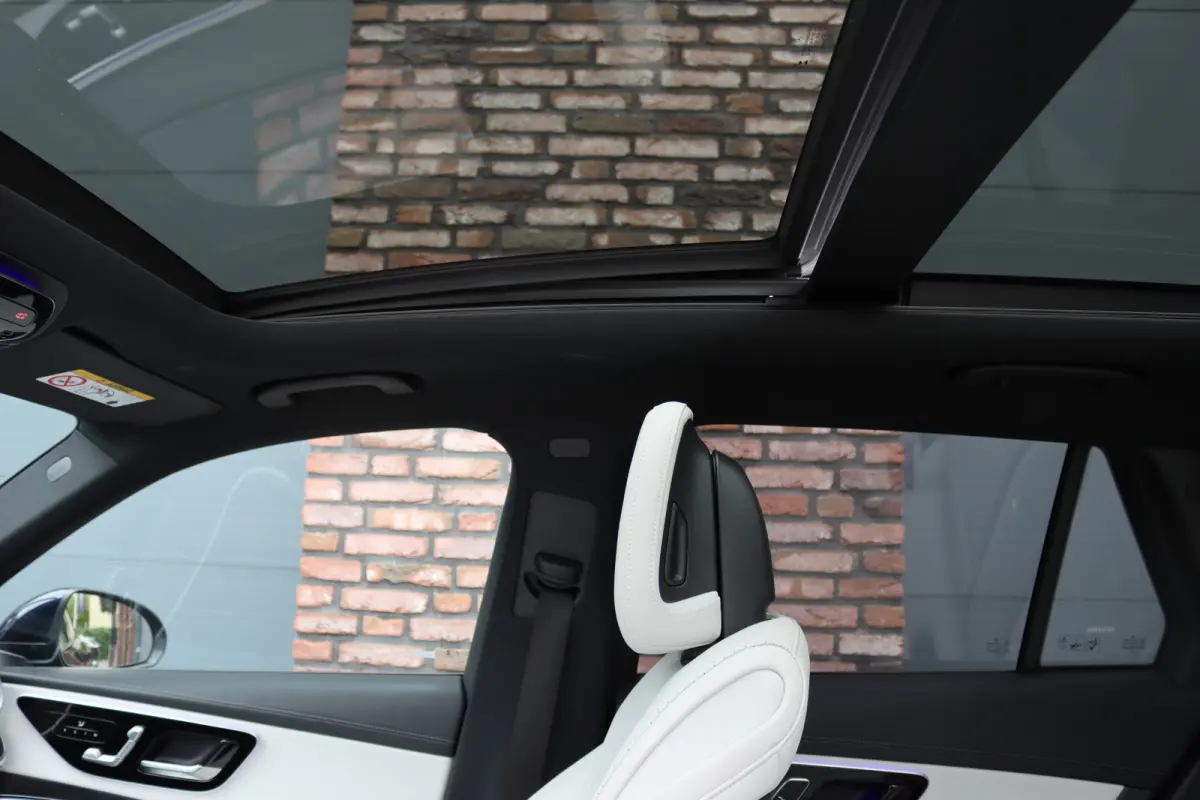 400e 4MATIC AMG Line | Panoramadak | Trekhaak | Memory | Burmester | Surround Camera | Keyless Go | Digital Light | Verwarmd Stuurwiel | HUD |