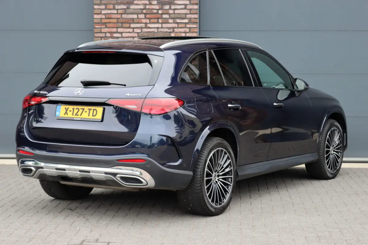 400e 4MATIC AMG Line | Panoramadak | Trekhaak | Memory | Burmester | Surround Camera | Keyless Go | Digital Light | Verwarmd Stuurwiel | HUD |