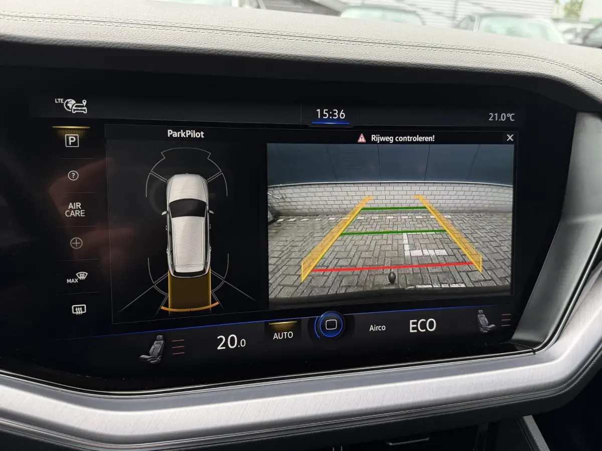 3.0 TSi eHybrid 4MOTION 20"/Panoramadak/Trekhaak/Luchtvering/Leder/Stuur + voorruit + stoelverwarming v+a/Dodehoek/Adaptieve cruise