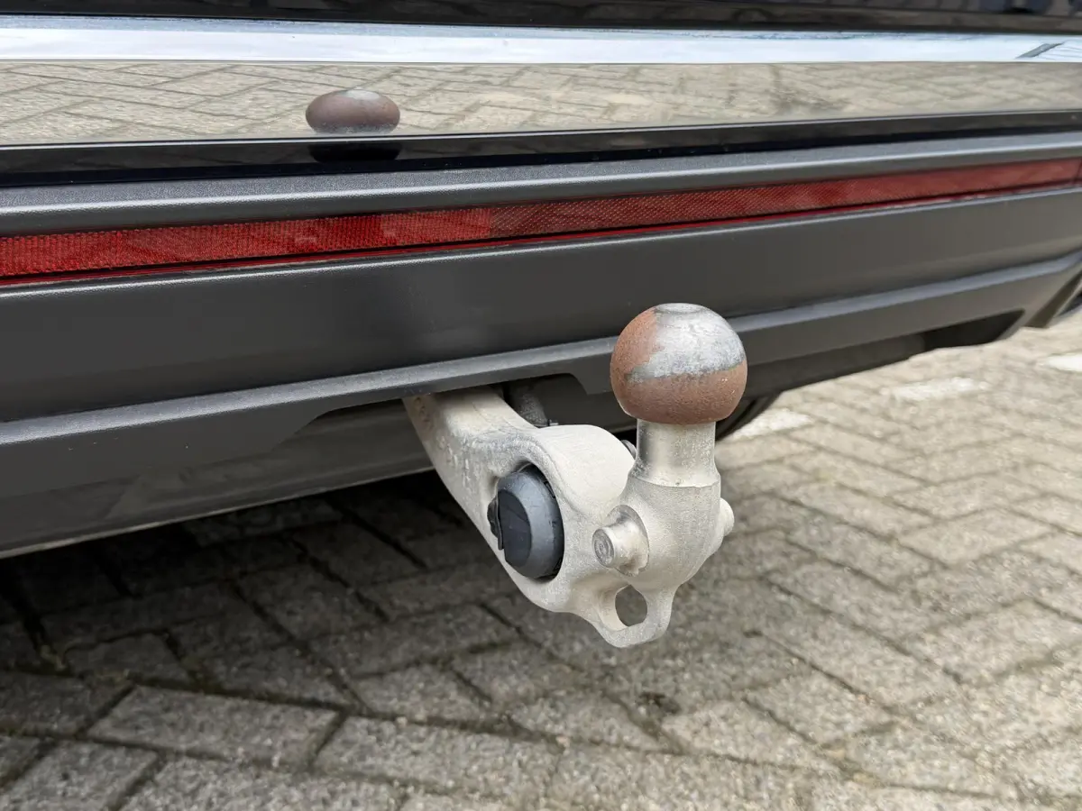 3.0 TSi eHybrid 4MOTION 20"/Panoramadak/Trekhaak/Luchtvering/Leder/Stuur + voorruit + stoelverwarming v+a/Dodehoek/Adaptieve cruise