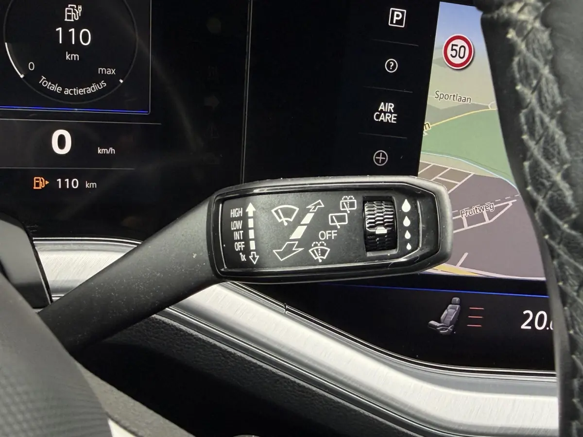 3.0 TSi eHybrid 4MOTION 20"/Panoramadak/Trekhaak/Luchtvering/Leder/Stuur + voorruit + stoelverwarming v+a/Dodehoek/Adaptieve cruise