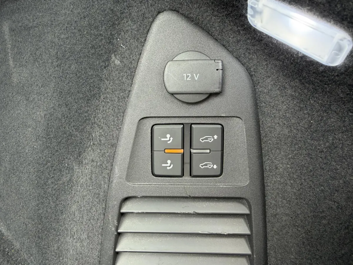 3.0 TSi eHybrid 4MOTION 20"/Panoramadak/Trekhaak/Luchtvering/Leder/Stuur + voorruit + stoelverwarming v+a/Dodehoek/Adaptieve cruise