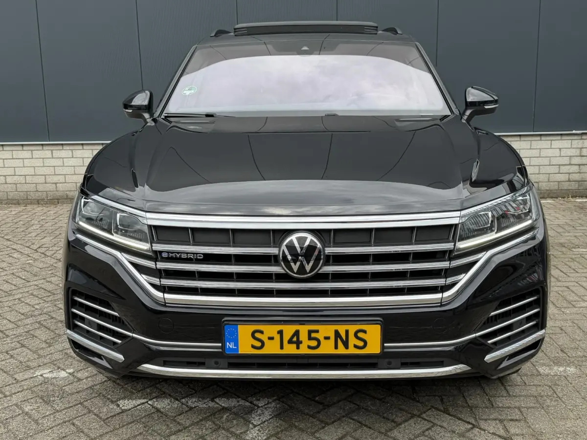 3.0 TSi eHybrid 4MOTION 20"/Panoramadak/Trekhaak/Luchtvering/Leder/Stuur + voorruit + stoelverwarming v+a/Dodehoek/Adaptieve cruise