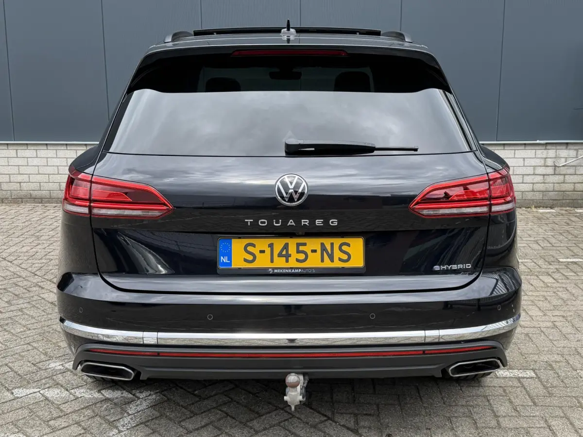 3.0 TSi eHybrid 4MOTION 20"/Panoramadak/Trekhaak/Luchtvering/Leder/Stuur + voorruit + stoelverwarming v+a/Dodehoek/Adaptieve cruise