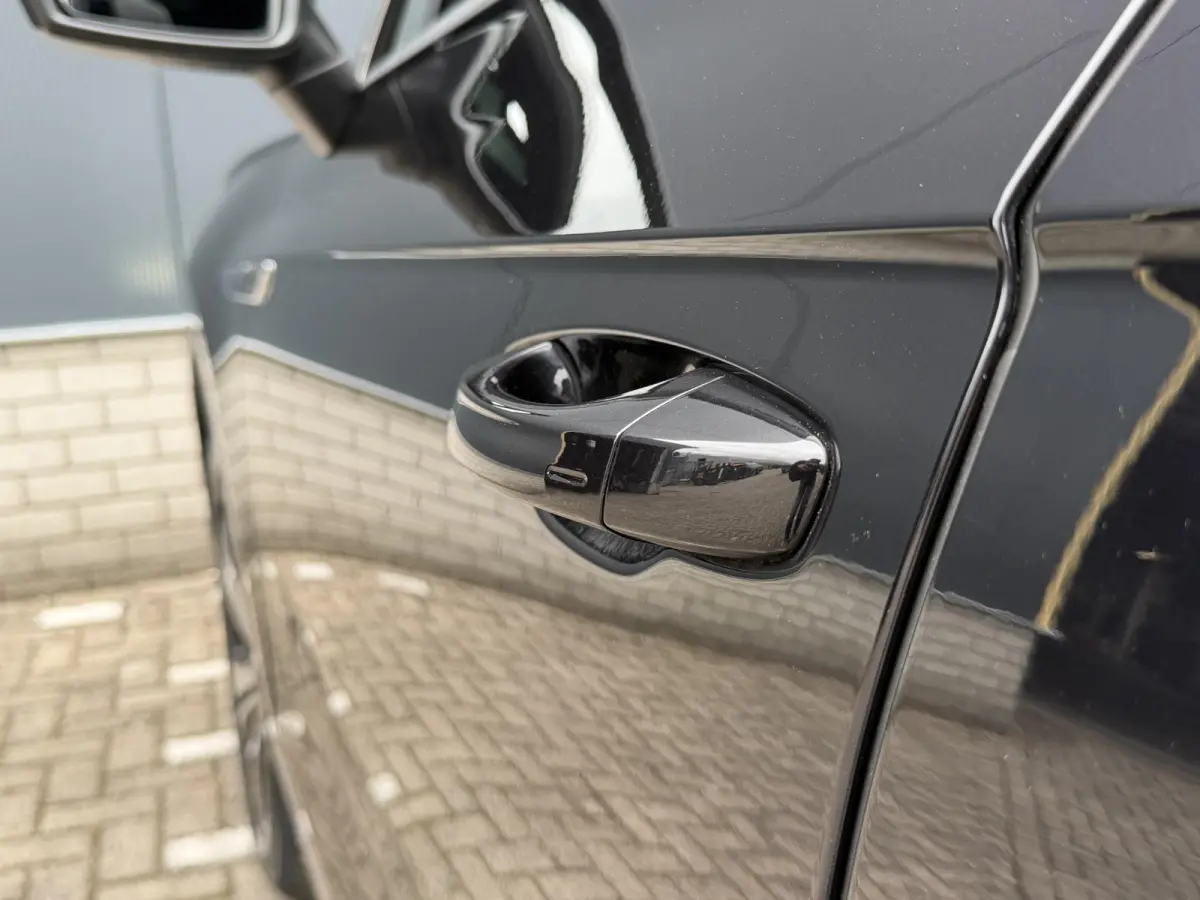 3.0 TSi eHybrid 4MOTION 20"/Panoramadak/Trekhaak/Luchtvering/Leder/Stuur + voorruit + stoelverwarming v+a/Dodehoek/Adaptieve cruise