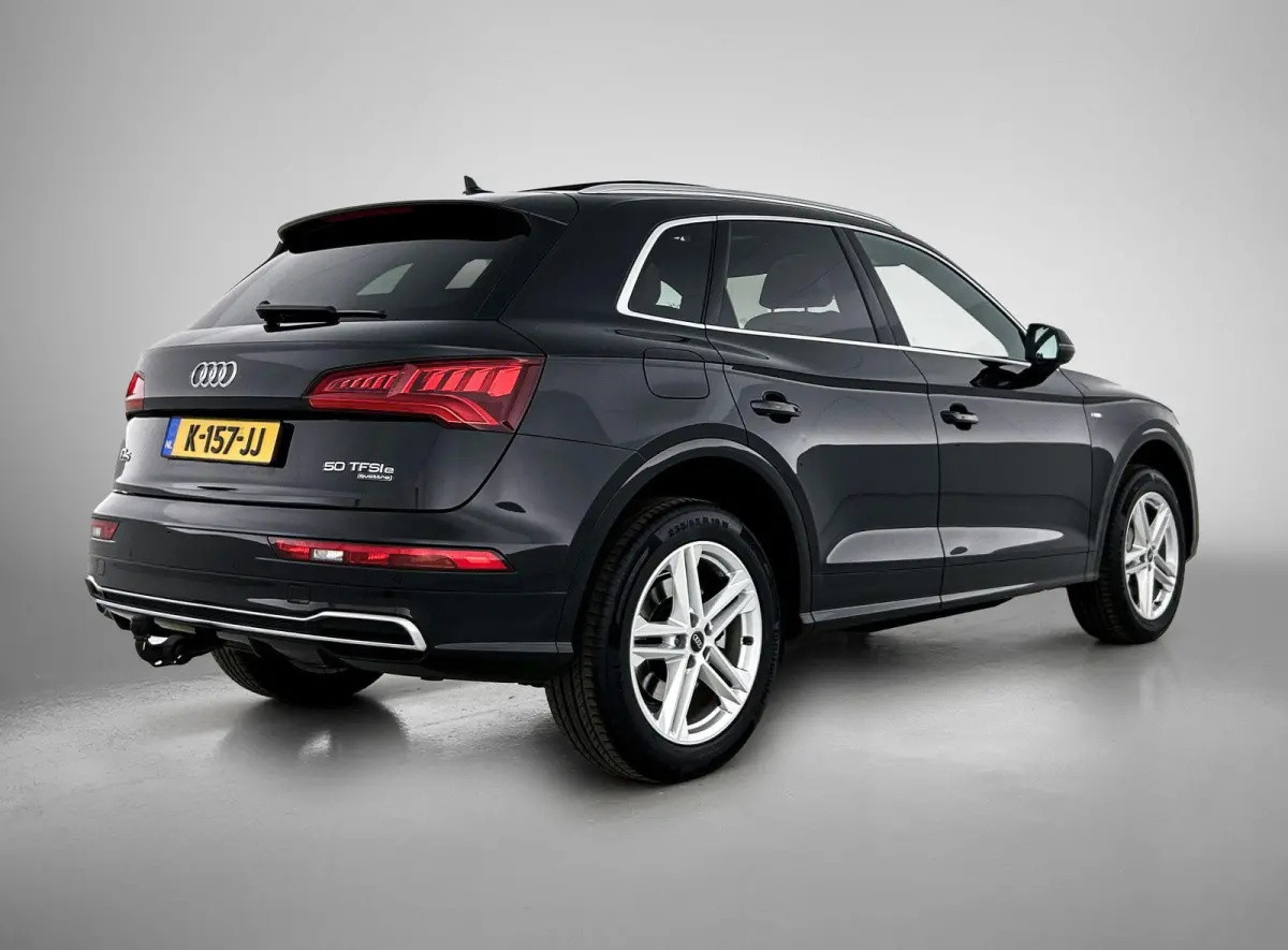 50 TFSI e quattro S edition 299 PK | S-line | Panoramadak | Luchtvering | Navigatie | Trekhaak | Stoelverwarming | Keyless | Apple Carplay | Android Auto | Lichtmetalen velgen | Leder |