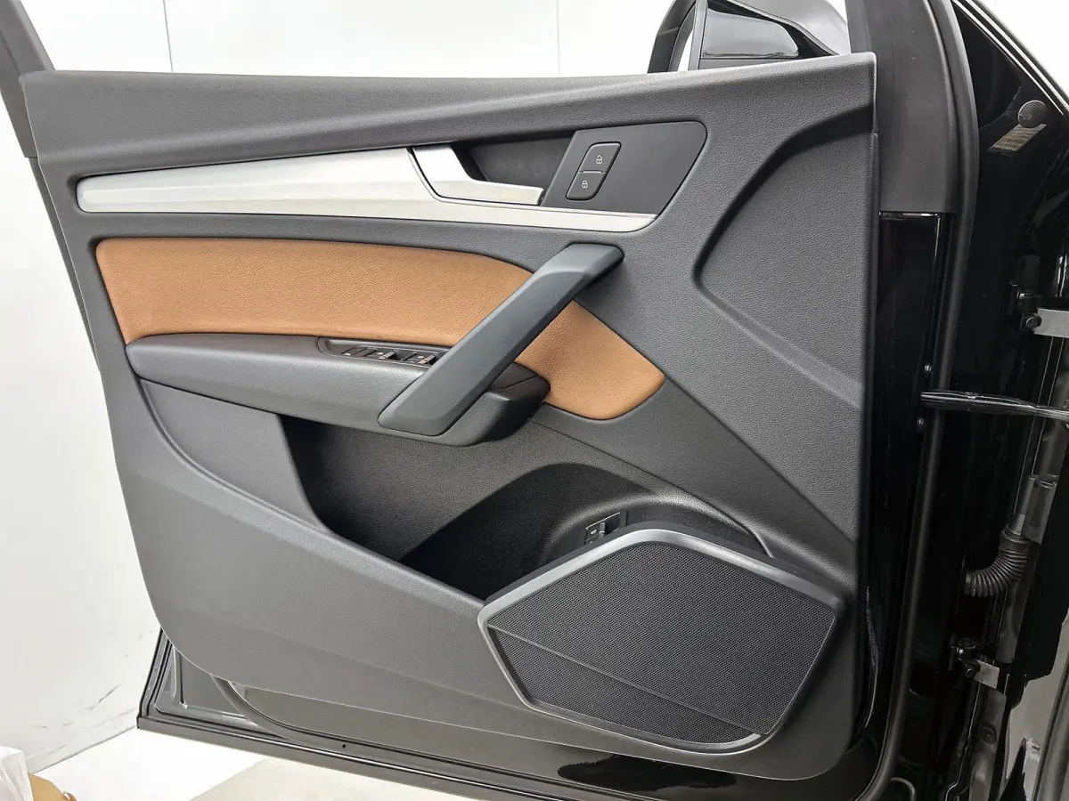 50 TFSI e quattro S edition 299 PK | S-line | Panoramadak | Luchtvering | Navigatie | Trekhaak | Stoelverwarming | Keyless | Apple Carplay | Android Auto | Lichtmetalen velgen | Leder |