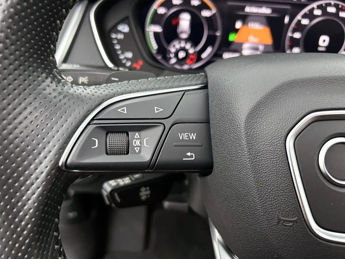 50 TFSI e quattro S edition 299 PK | S-line | Panoramadak | Luchtvering | Navigatie | Trekhaak | Stoelverwarming | Keyless | Apple Carplay | Android Auto | Lichtmetalen velgen | Leder |