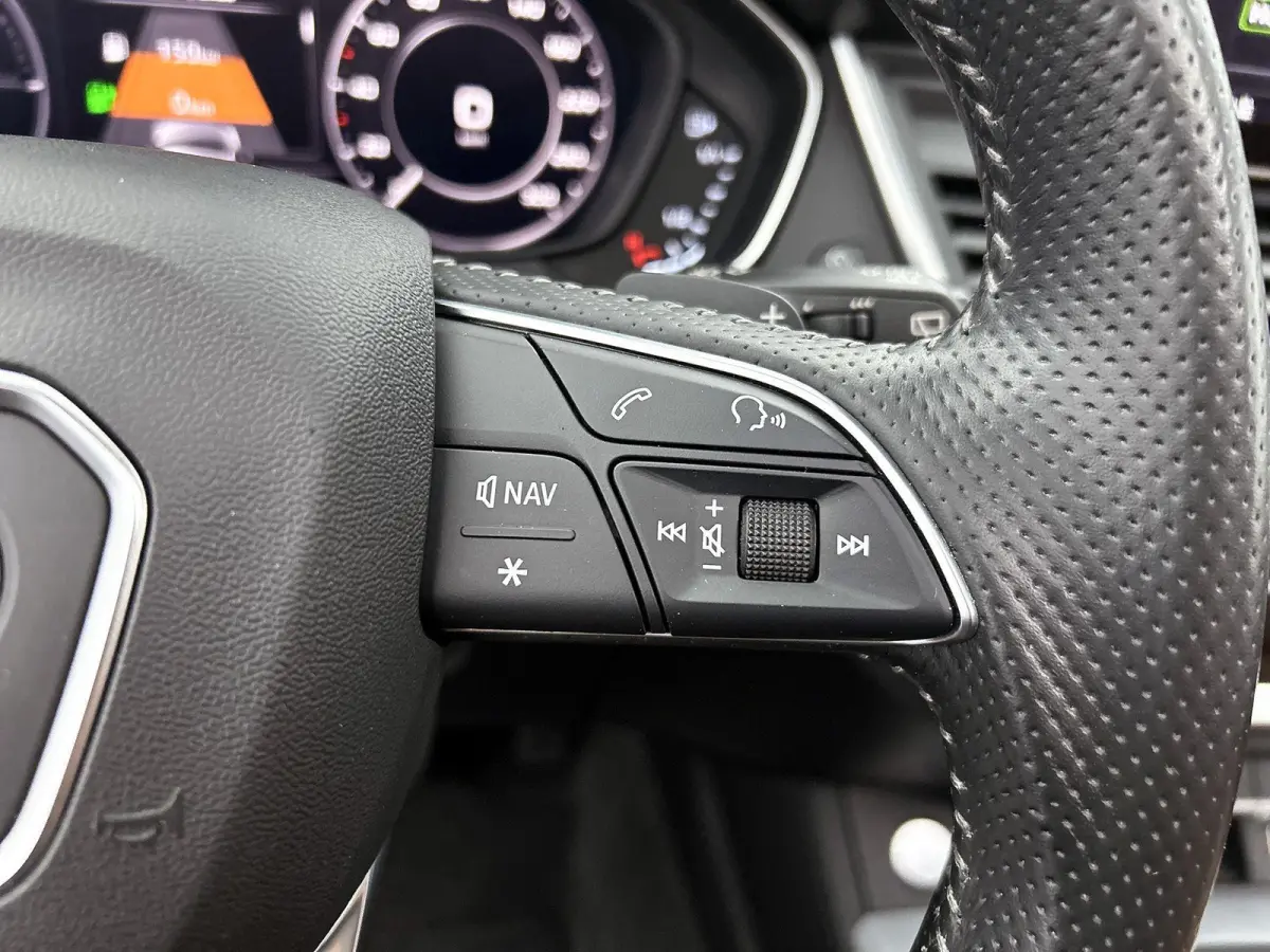 50 TFSI e quattro S edition 299 PK | S-line | Panoramadak | Luchtvering | Navigatie | Trekhaak | Stoelverwarming | Keyless | Apple Carplay | Android Auto | Lichtmetalen velgen | Leder |