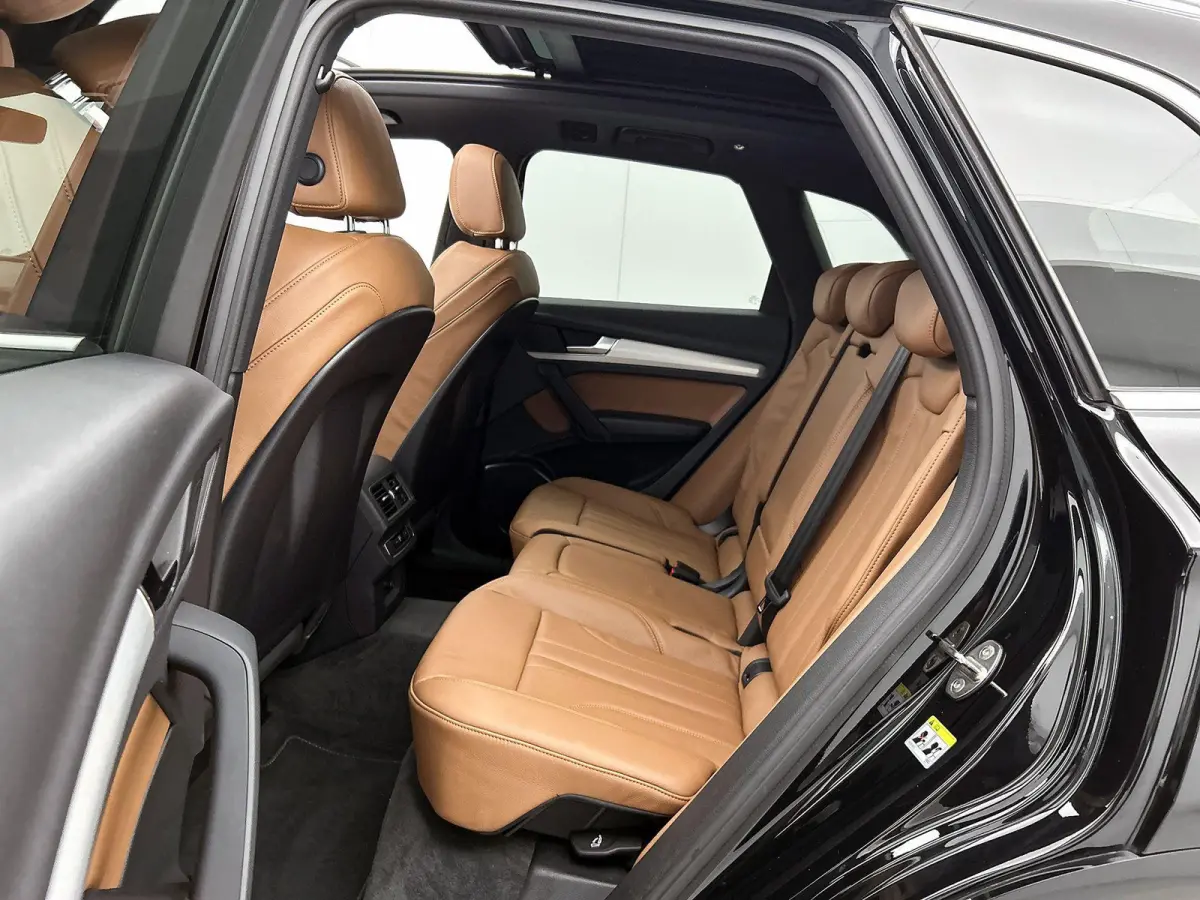 50 TFSI e quattro S edition 299 PK | S-line | Panoramadak | Luchtvering | Navigatie | Trekhaak | Stoelverwarming | Keyless | Apple Carplay | Android Auto | Lichtmetalen velgen | Leder |