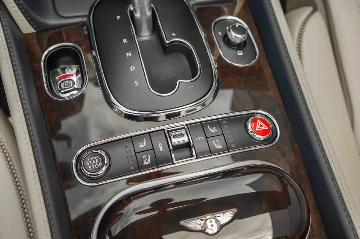 6.0 W12 Speed Bentley Service Collectors Item