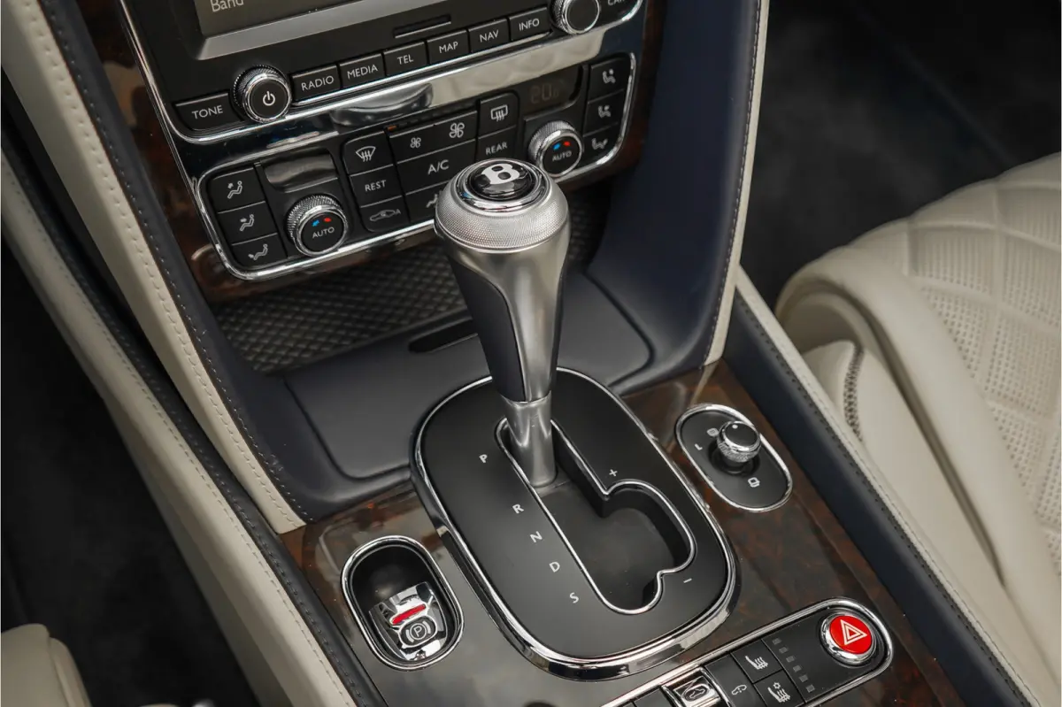 6.0 W12 Speed Bentley Service Collectors Item