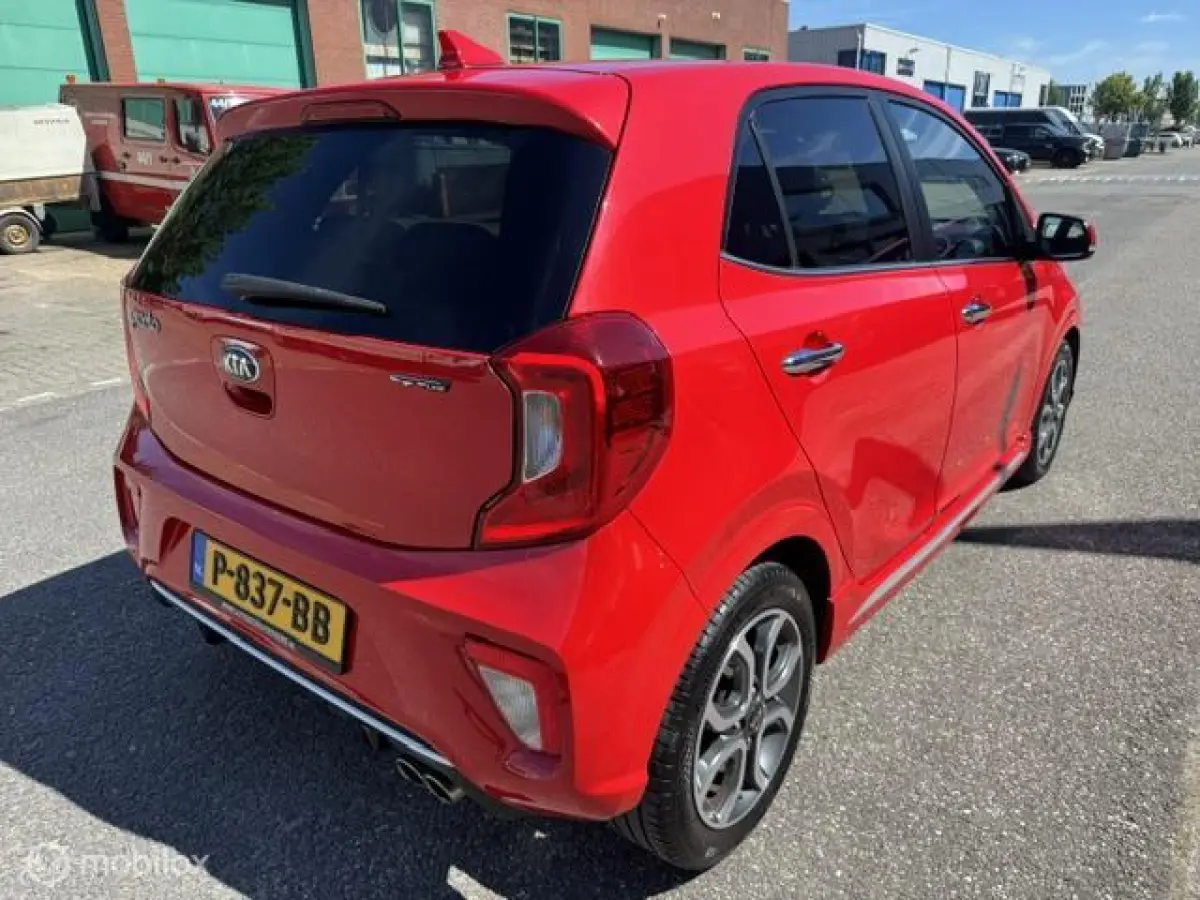 1.0 DPi GT-Line , GT Interieur , GT Voor- & Achter bumpers , Navigatie & Camera , Bluetooth , Apple carplay & Android auto, Speciale sportive uitvoering