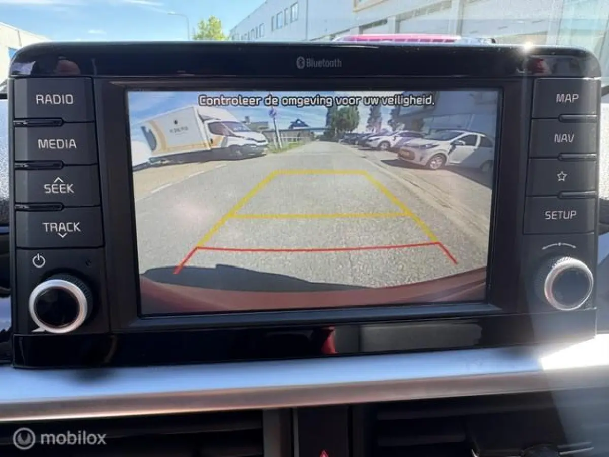 1.0 DPi GT-Line , GT Interieur , GT Voor- & Achter bumpers , Navigatie & Camera , Bluetooth , Apple carplay & Android auto, Speciale sportive uitvoering