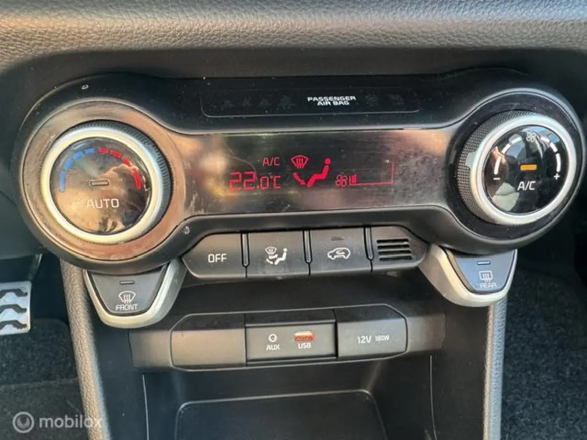 1.0 DPi GT-Line , GT Interieur , GT Voor- & Achter bumpers , Navigatie & Camera , Bluetooth , Apple carplay & Android auto, Speciale sportive uitvoering