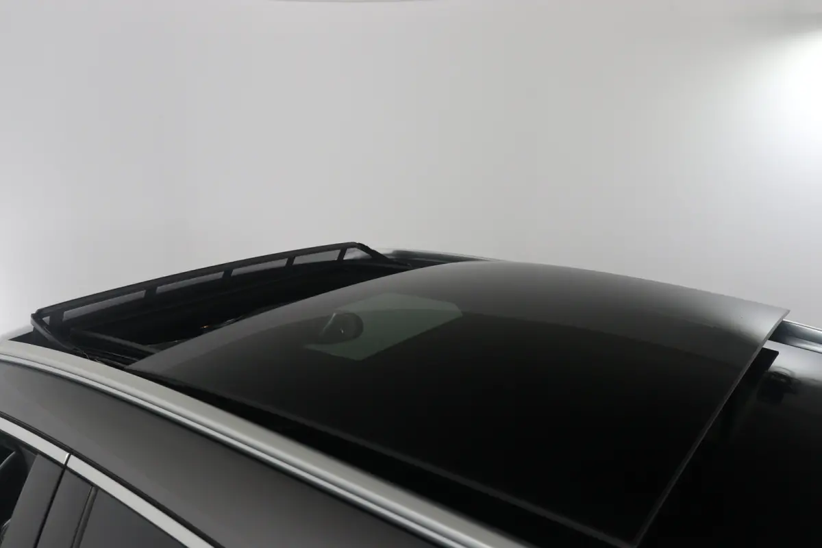250 e AMG Line | Eerste Eigenaar | Elektrisch Panoramadak | Zetels met Geheugenfunctie | Elektrische Achterklep | 360* Camera | Adaptieve Cruise Control | Head-Up Display |