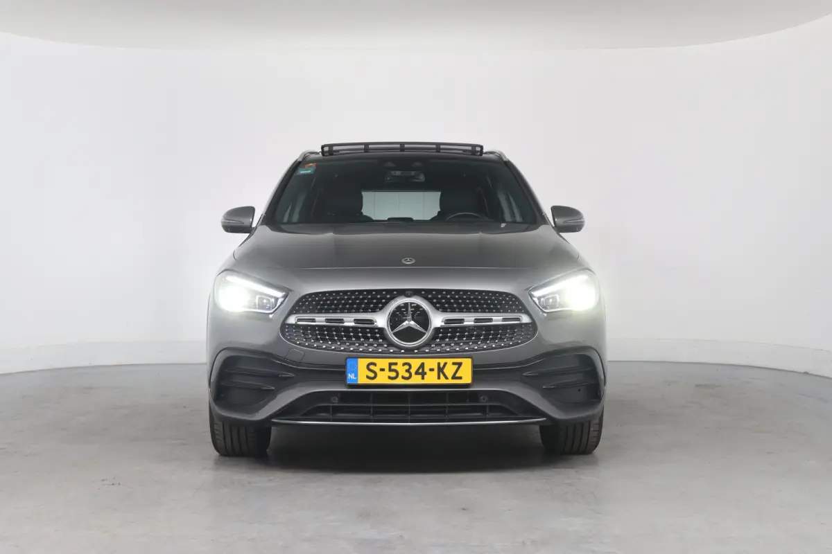 250 e AMG Line | Eerste Eigenaar | Elektrisch Panoramadak | Zetels met Geheugenfunctie | Elektrische Achterklep | 360* Camera | Adaptieve Cruise Control | Head-Up Display |