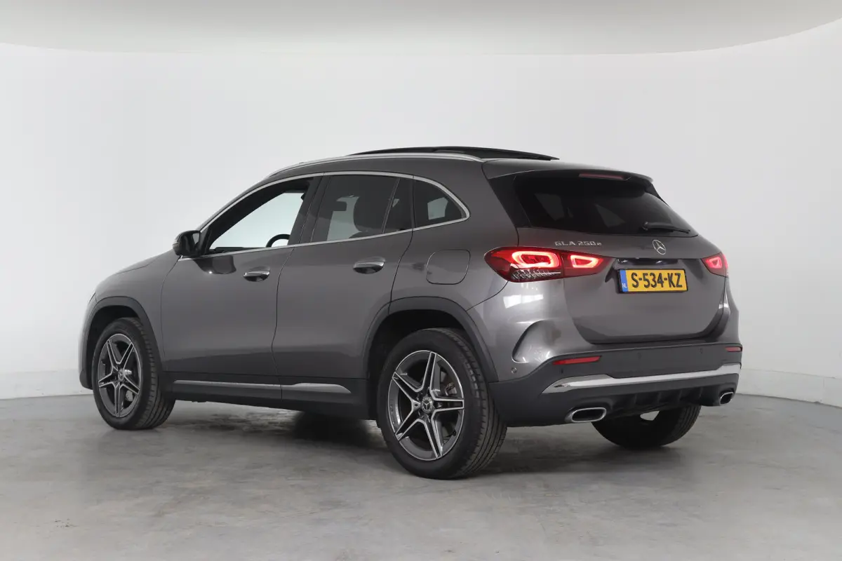 250 e AMG Line | Eerste Eigenaar | Elektrisch Panoramadak | Zetels met Geheugenfunctie | Elektrische Achterklep | 360* Camera | Adaptieve Cruise Control | Head-Up Display |
