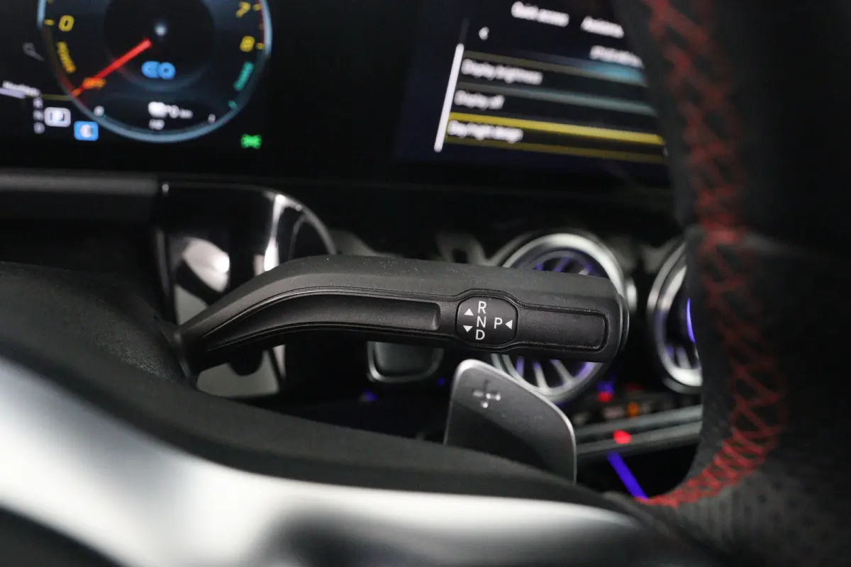 250 e AMG Line | Eerste Eigenaar | Elektrisch Panoramadak | Zetels met Geheugenfunctie | Elektrische Achterklep | 360* Camera | Adaptieve Cruise Control | Head-Up Display |