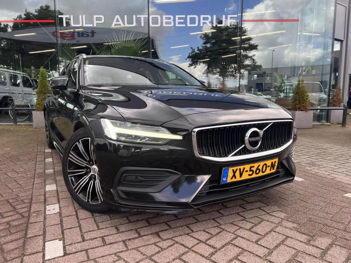 2.0 D4 Momentum R-Design Automaat Clima Cruise NAP