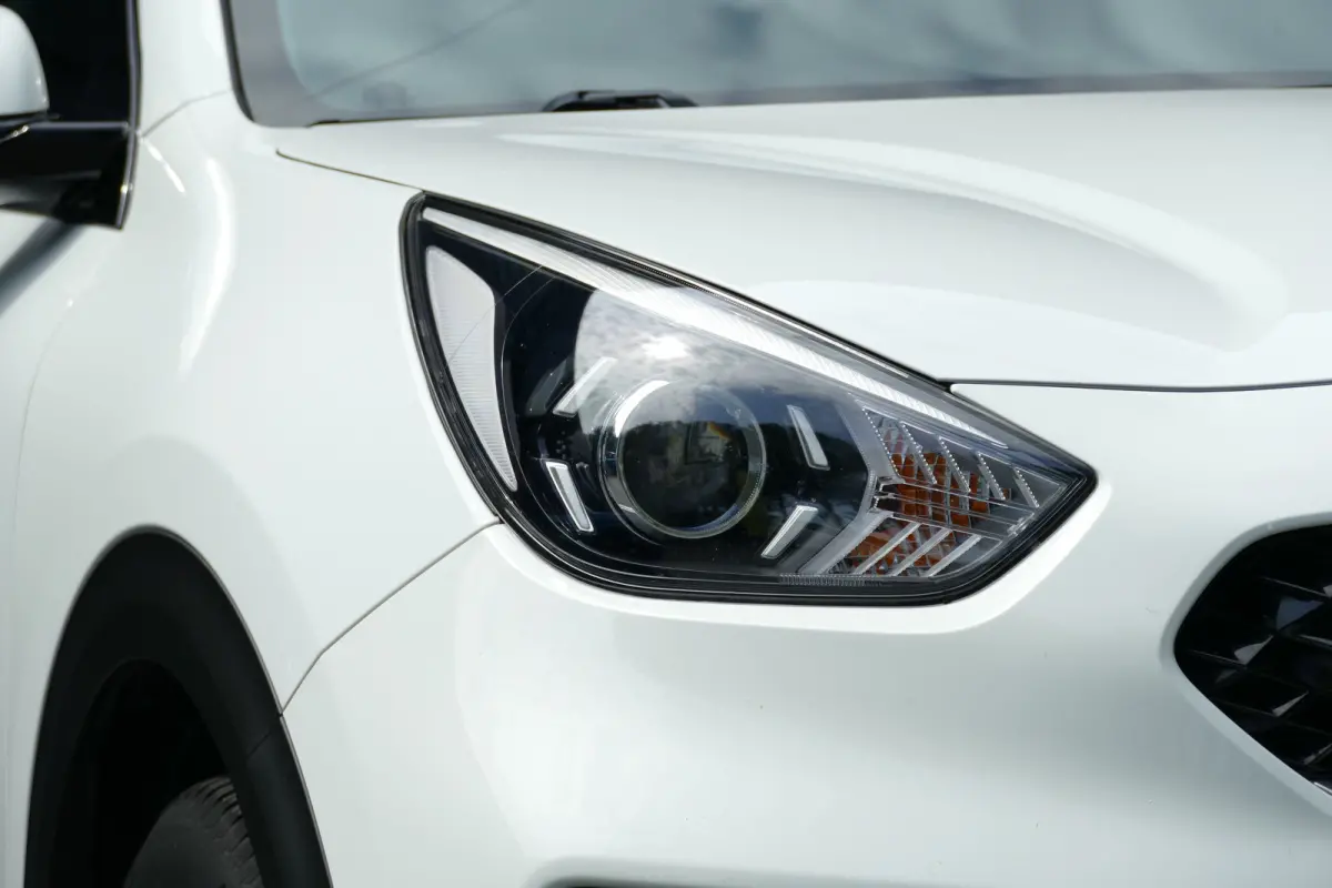 1.6 GDI 120PK HYBRID DYNAMICLINE / CAMERA / ADAPT. CRUISECONTROL / 16"LMV / NAVI / CLIMA / LED / PDC / BLUETOOTH / 2E EIGENAAR / SCHITTERENDE STAAT !!