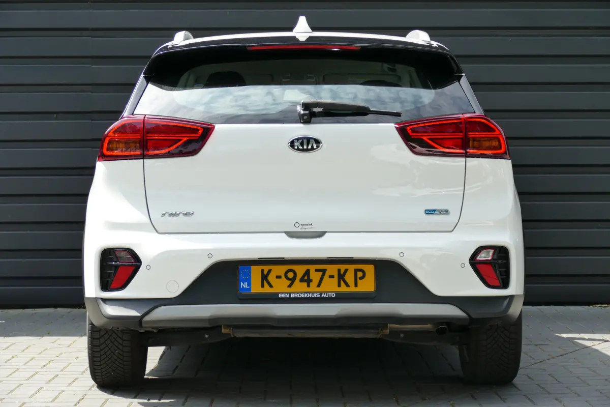 1.6 GDI 120PK HYBRID DYNAMICLINE / CAMERA / ADAPT. CRUISECONTROL / 16"LMV / NAVI / CLIMA / LED / PDC / BLUETOOTH / 2E EIGENAAR / SCHITTERENDE STAAT !!