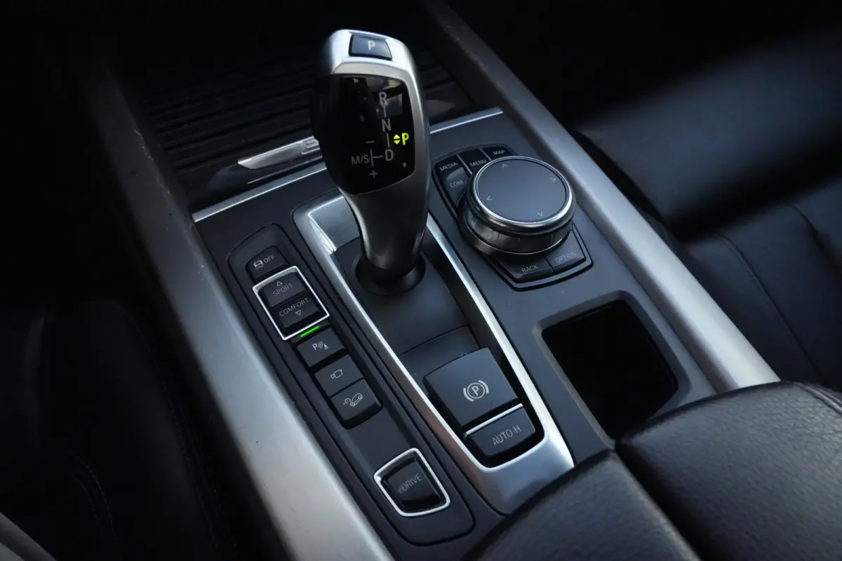 xDrive40e iPerformance M Sport Edition | 313PK | Pano | Trekhaak | Harman Kardon | HUD | 360° | 20" | Luchtvering | BMW X5 xDrive40e iPerformance M Sport Edition 313 PK Plug-in Hybrid met 2