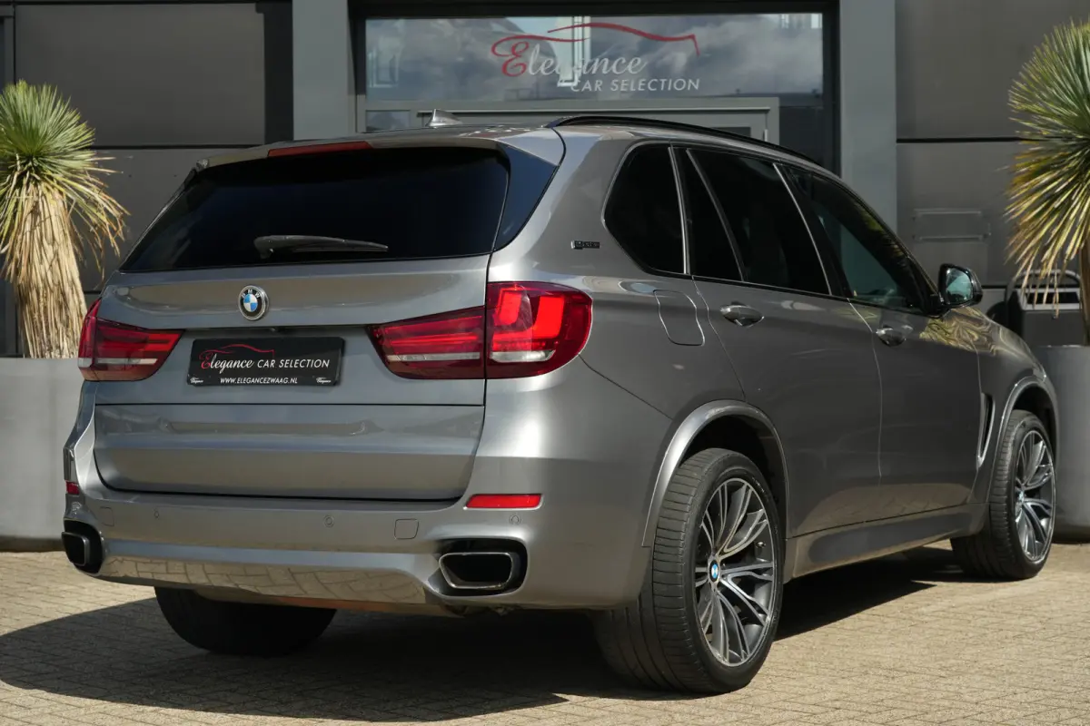 xDrive40e iPerformance M Sport Edition | 313PK | Pano | Trekhaak | Harman Kardon | HUD | 360° | 20" | Luchtvering | BMW X5 xDrive40e iPerformance M Sport Edition 313 PK Plug-in Hybrid met 2