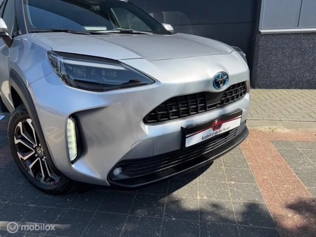 Hybrid 2023| Vol Opties| 1e Eig| Carplay