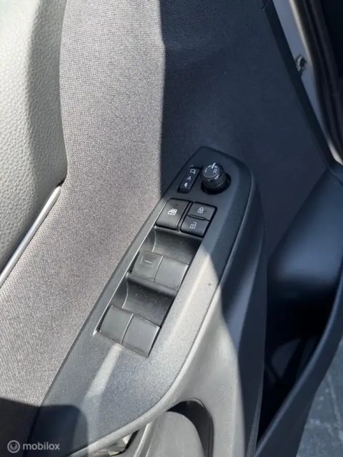 Hybrid 2023| Vol Opties| 1e Eig| Carplay