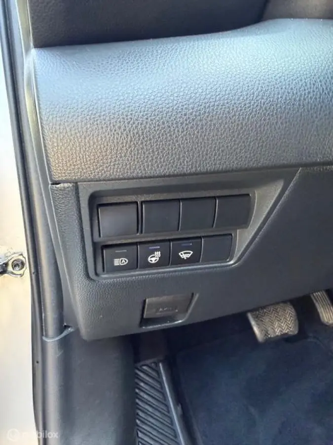 Hybrid 2023| Vol Opties| 1e Eig| Carplay
