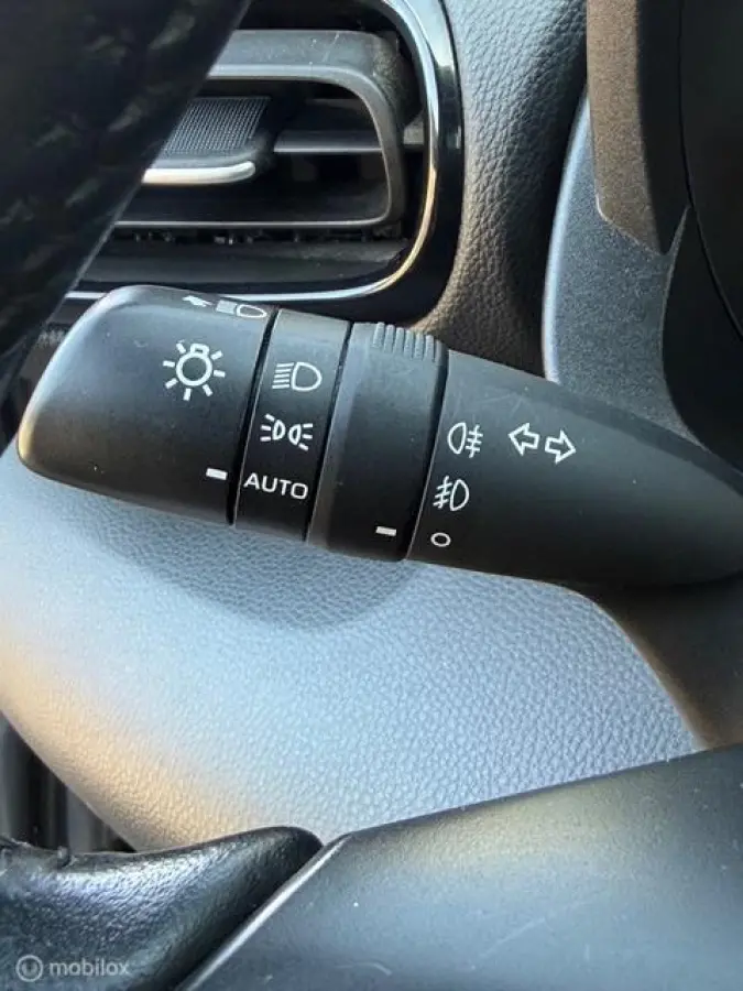 Hybrid 2023| Vol Opties| 1e Eig| Carplay