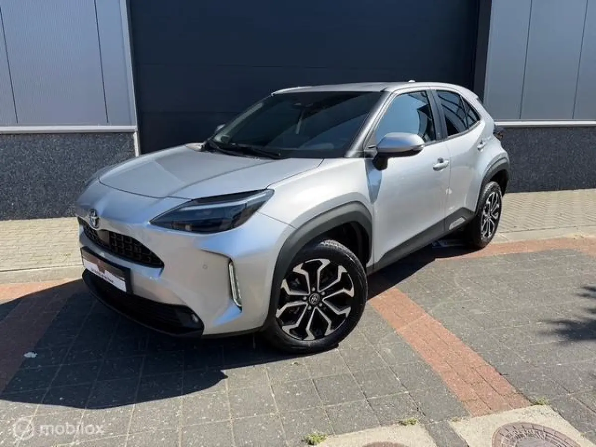 Hybrid 2023| Vol Opties| 1e Eig| Carplay