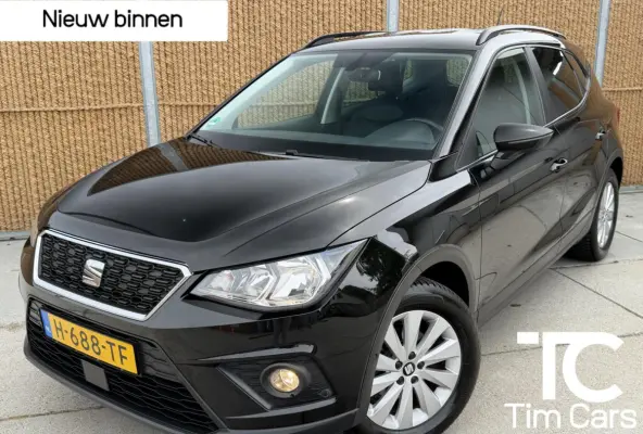 1.0 TSI Style Business Intense Leer/alcantara | Trekhaak | Climate control | Adaptieve cruise control | Navigatiesysteem | Apple CarPlay/Android Auto Full Link | Parkeersensoren voor en acht