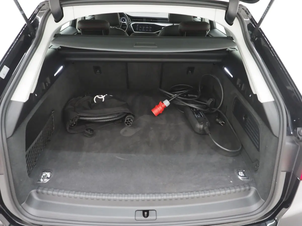 50 TFSI e quattro Facelift | Honeycomb Leder | 360 | Keyless | Adaptive Cruise | Dodehoek | Carplay