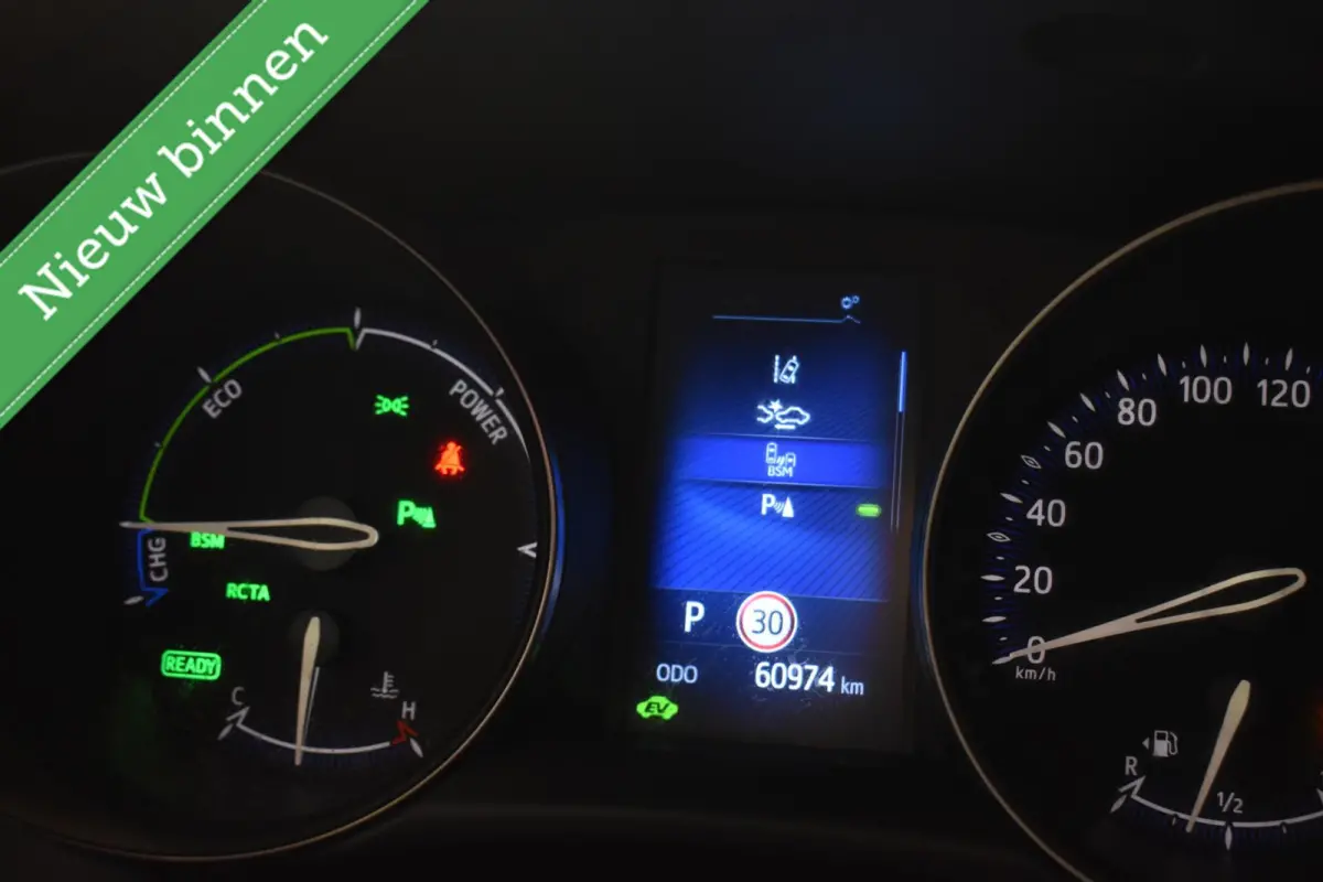 1.8 Hybrid Executive MATRIX/LED/CAMERA/VOL MET OPTIES!