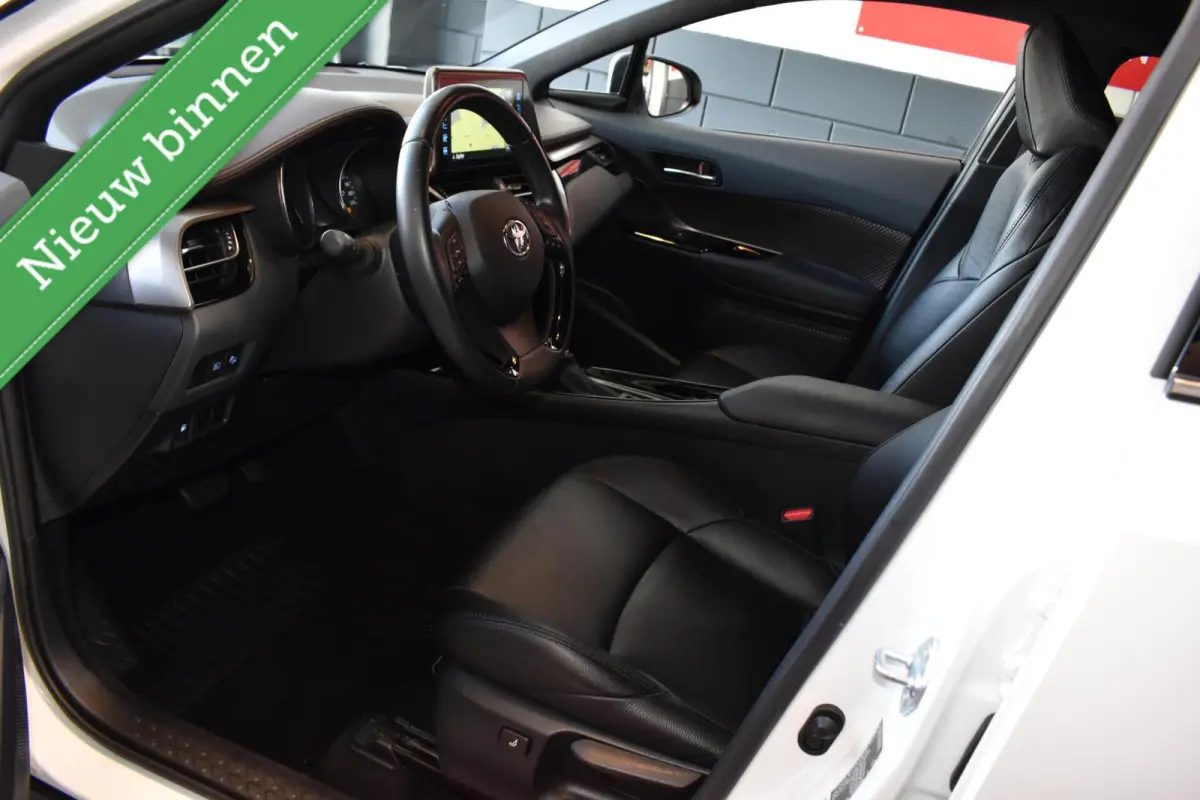 1.8 Hybrid Executive MATRIX/LED/CAMERA/VOL MET OPTIES!