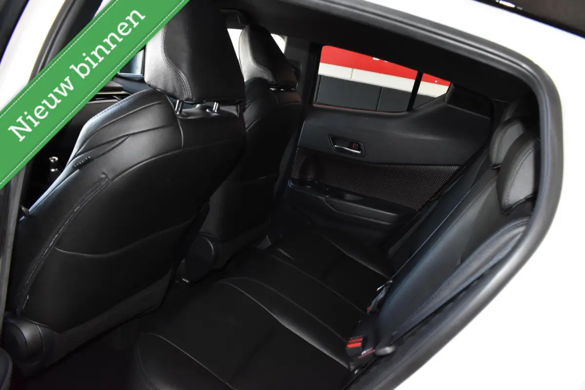 1.8 Hybrid Executive MATRIX/LED/CAMERA/VOL MET OPTIES!