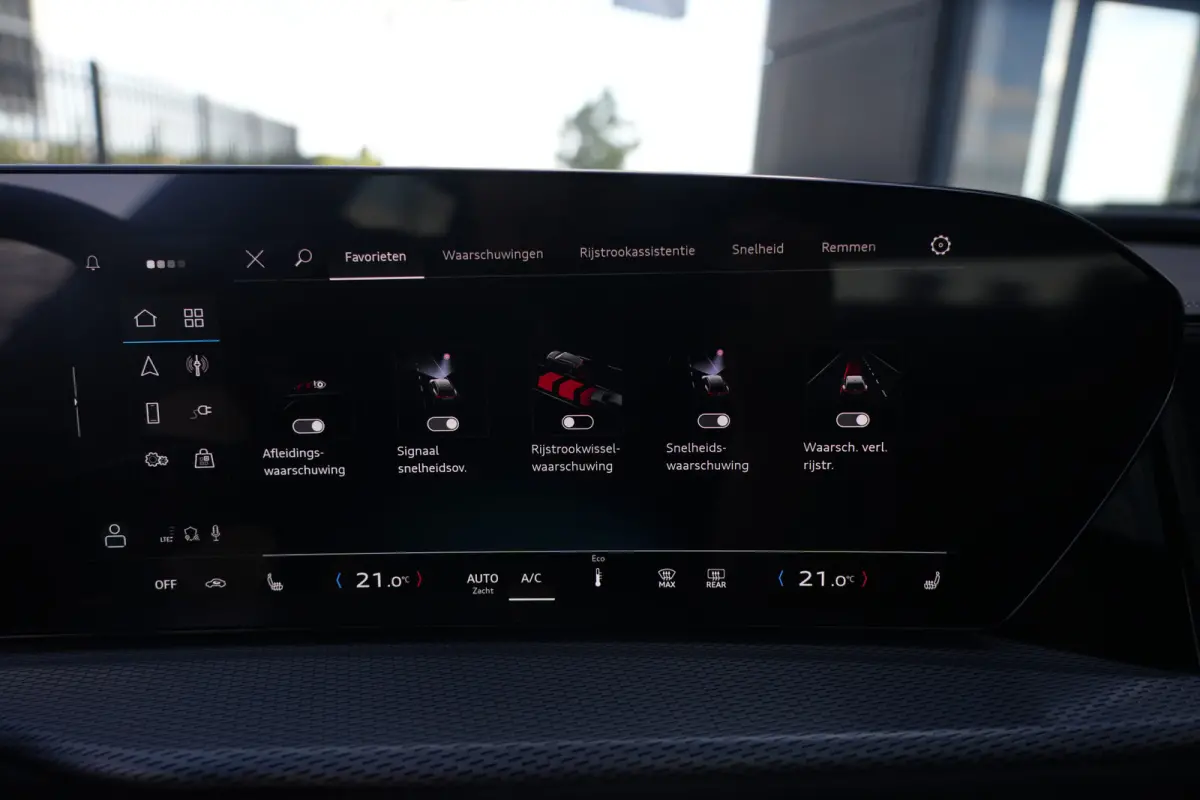 2.0 TFSI e-hybrid quattro S edition 299pk Panoramadak/Stoelverwarming/360camera