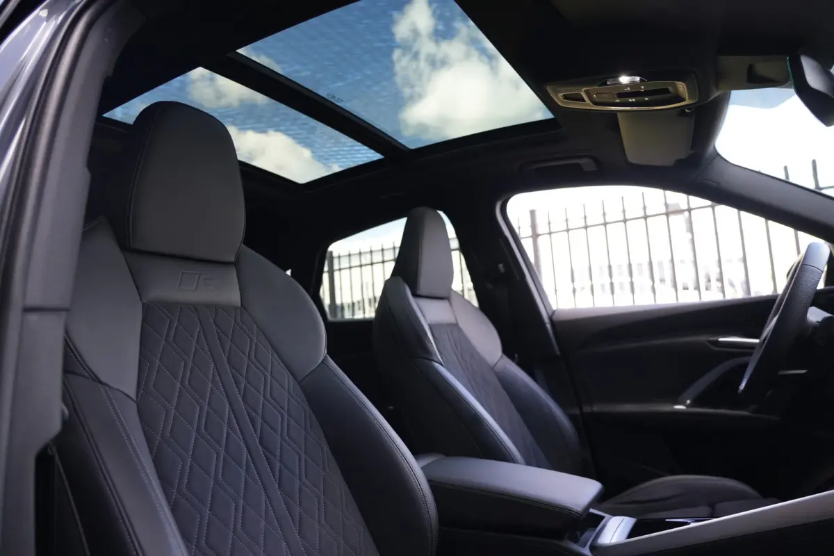 2.0 TFSI e-hybrid quattro S edition 299pk Panoramadak/Stoelverwarming/360camera