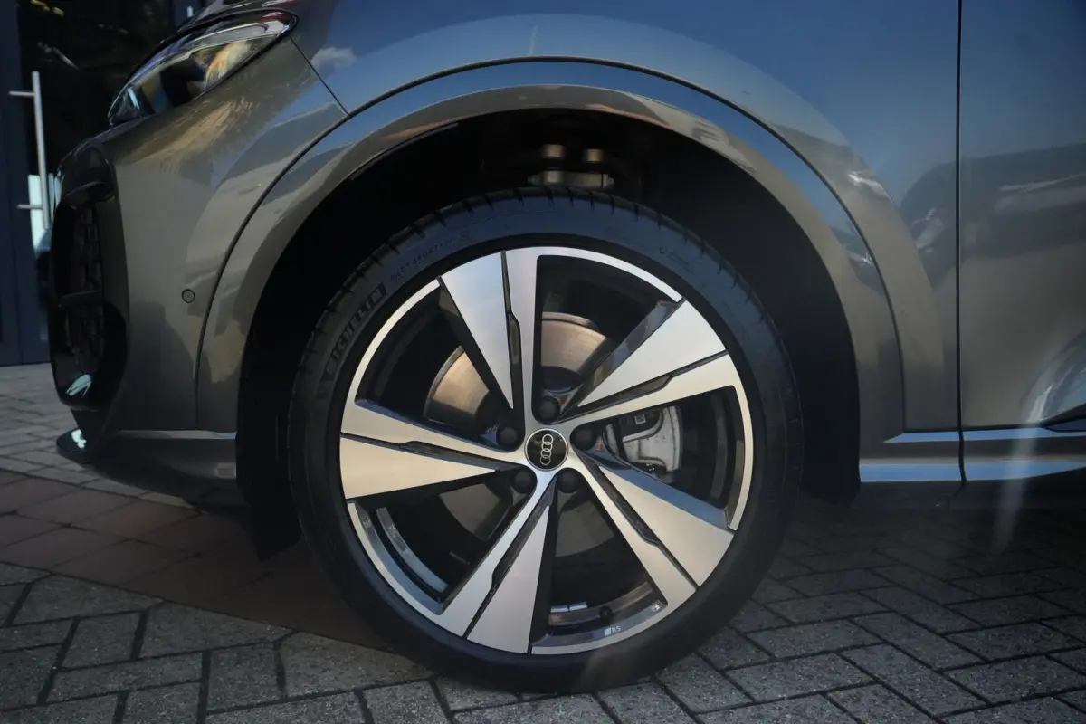 2.0 TFSI e-hybrid quattro S edition 299pk Panoramadak/Stoelverwarming/360camera