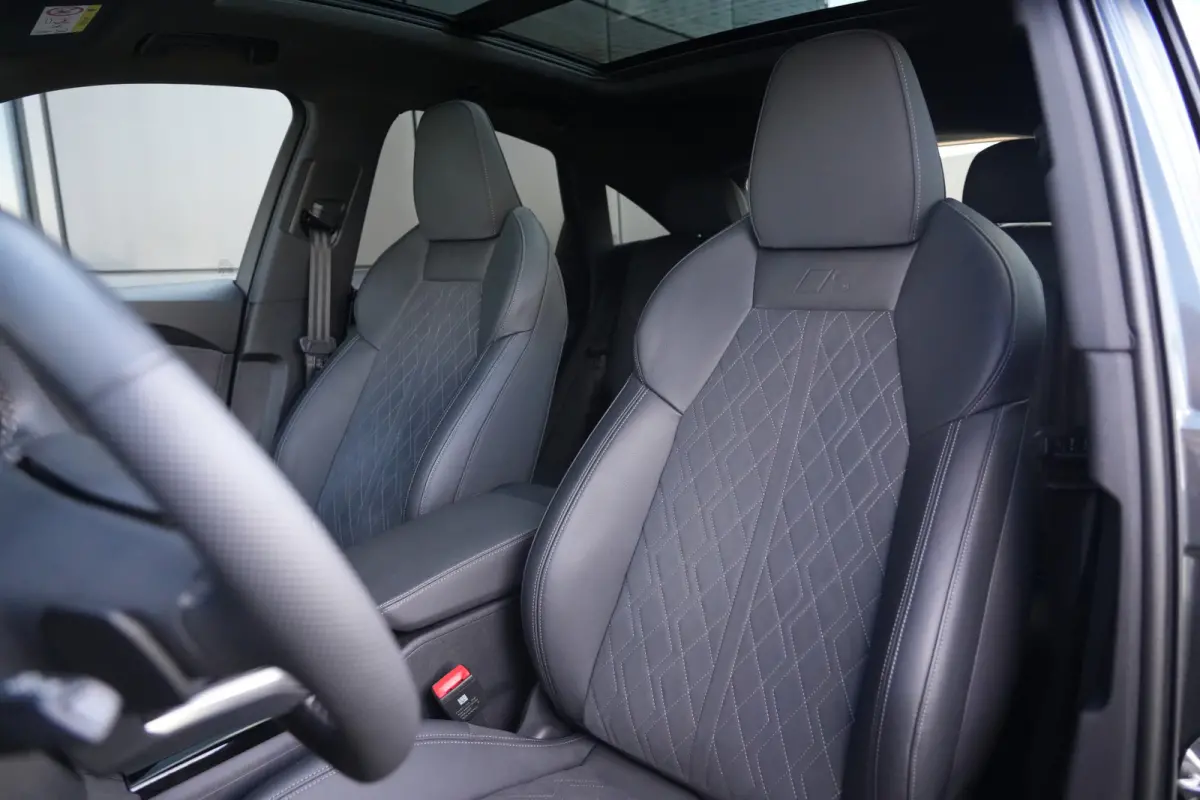 2.0 TFSI e-hybrid quattro S edition 299pk Panoramadak/Stoelverwarming/360camera