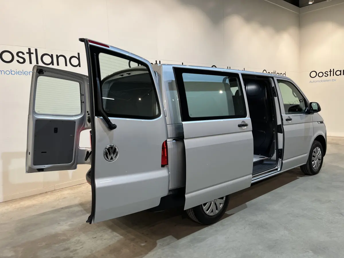 2.0 TDI L1H1 150 PK Automaat / Airco / Cruise Control / CarPlay / PDC / Navigatie / 3-Zits