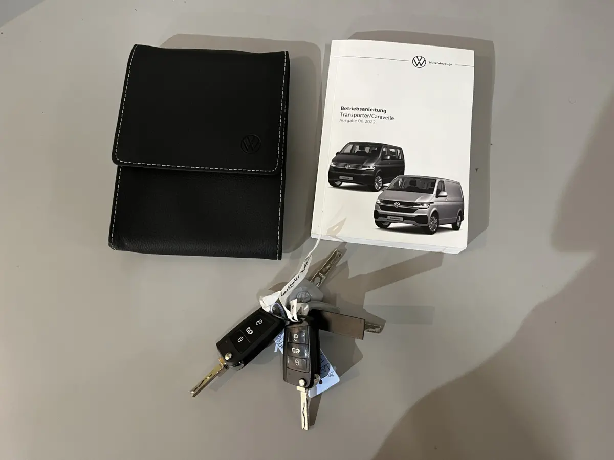 2.0 TDI L1H1 150 PK Automaat / Airco / Cruise Control / CarPlay / PDC / Navigatie / 3-Zits
