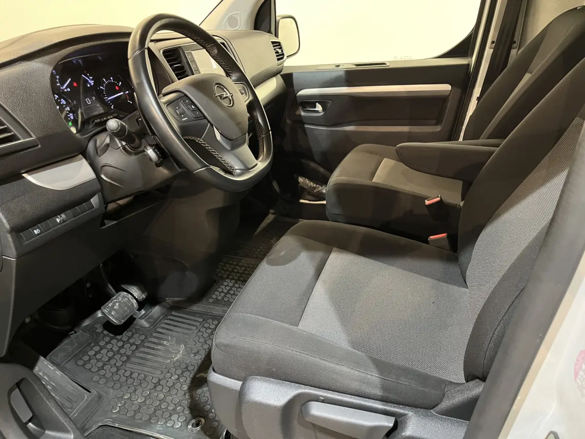 2.0 CDTI L3H1 Innovation 180 PK Automaat / Airco / CarPlay / Camera / Cruise Control / Navigatie / Trekhaak / 34.000 KM !!