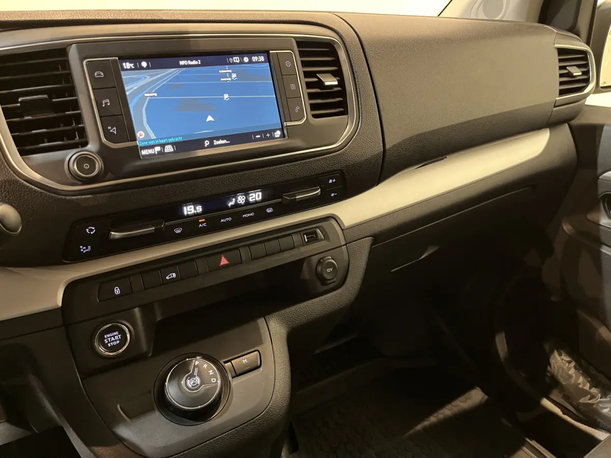 2.0 CDTI L3H1 Innovation 180 PK Automaat / Airco / CarPlay / Camera / Cruise Control / Navigatie / Trekhaak / 34.000 KM !!