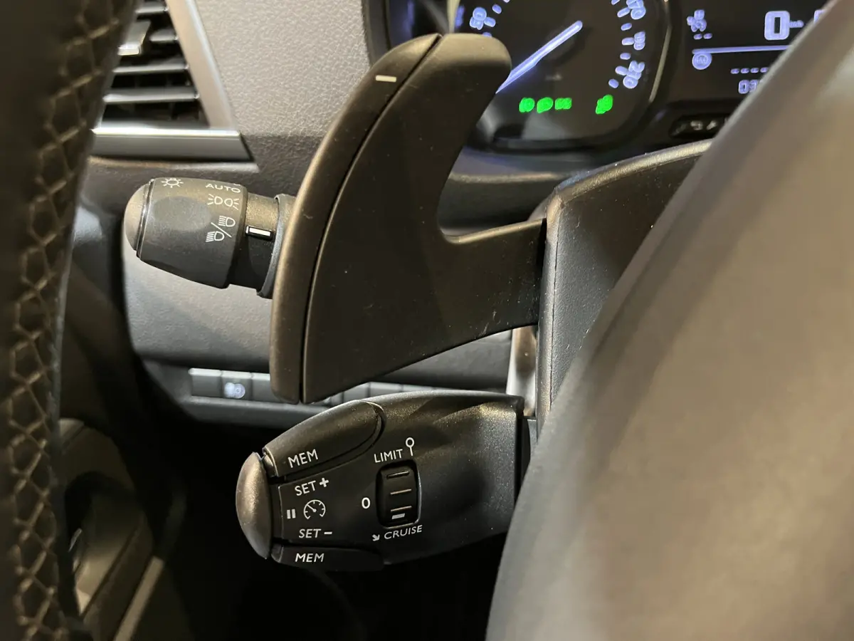 2.0 CDTI L3H1 Innovation 180 PK Automaat / Airco / CarPlay / Camera / Cruise Control / Navigatie / Trekhaak / 34.000 KM !!
