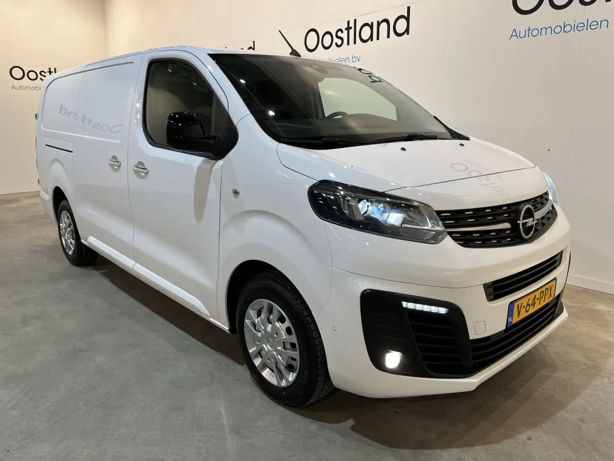 2.0 CDTI L3H1 Innovation 180 PK Automaat / Airco / CarPlay / Camera / Cruise Control / Navigatie / Trekhaak / 34.000 KM !!