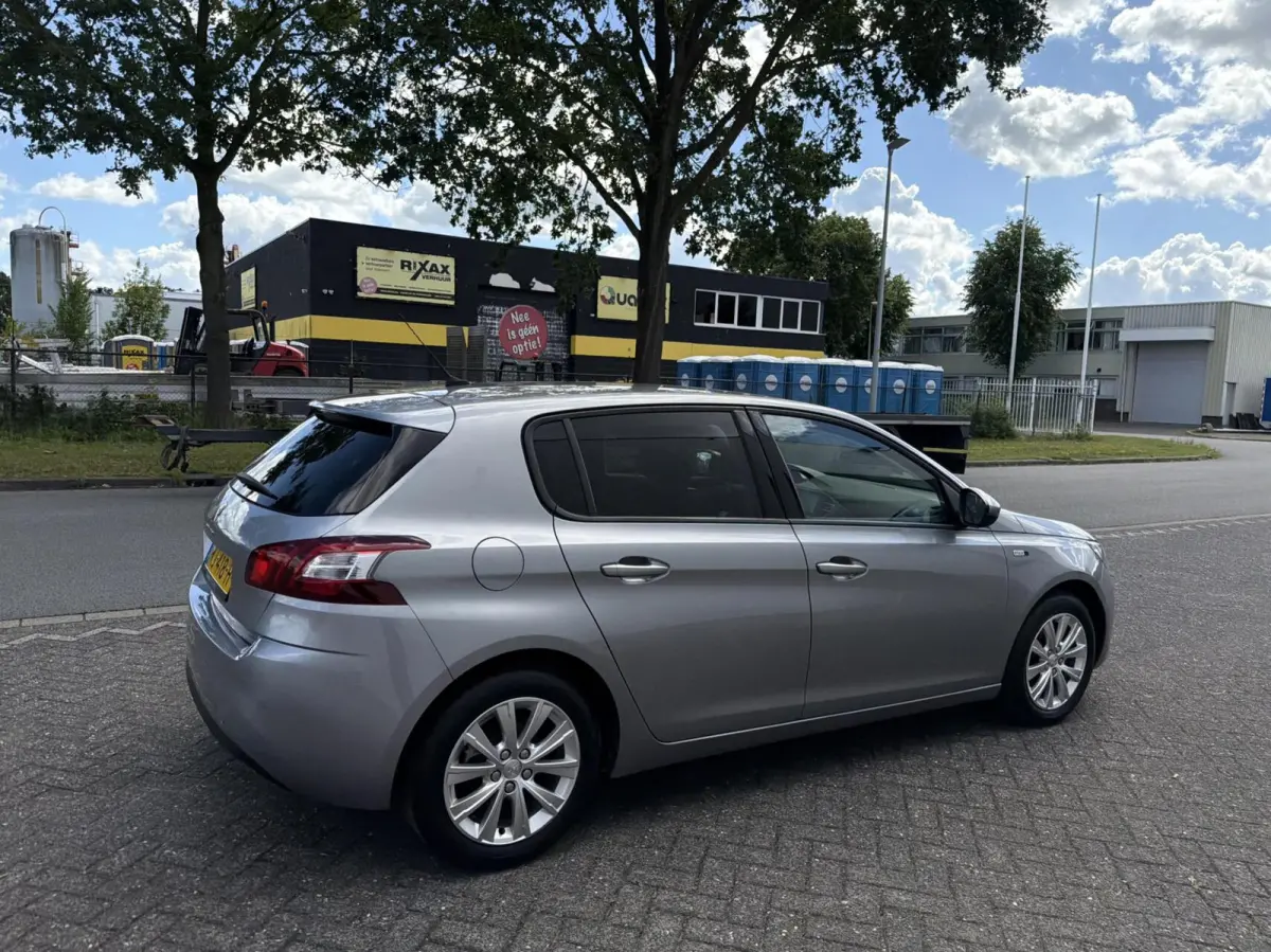 1.2 PureTech Style - 131PK/1EIGENAAR/NAVI/CLIMA